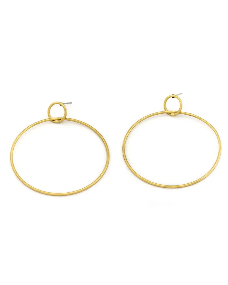 Elegant gold-plated hoop earrings
